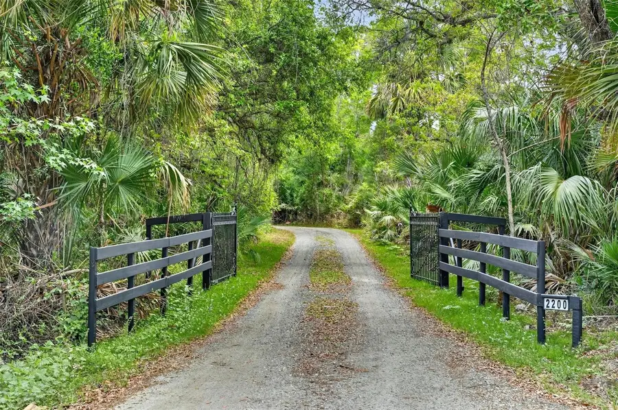 2200 Retreat Road, Geneva, FL 32732 - #3