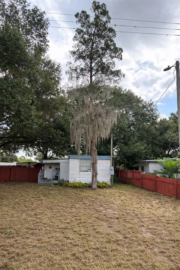 835 27th Street Nw, WINTER HAVEN, FL 33881