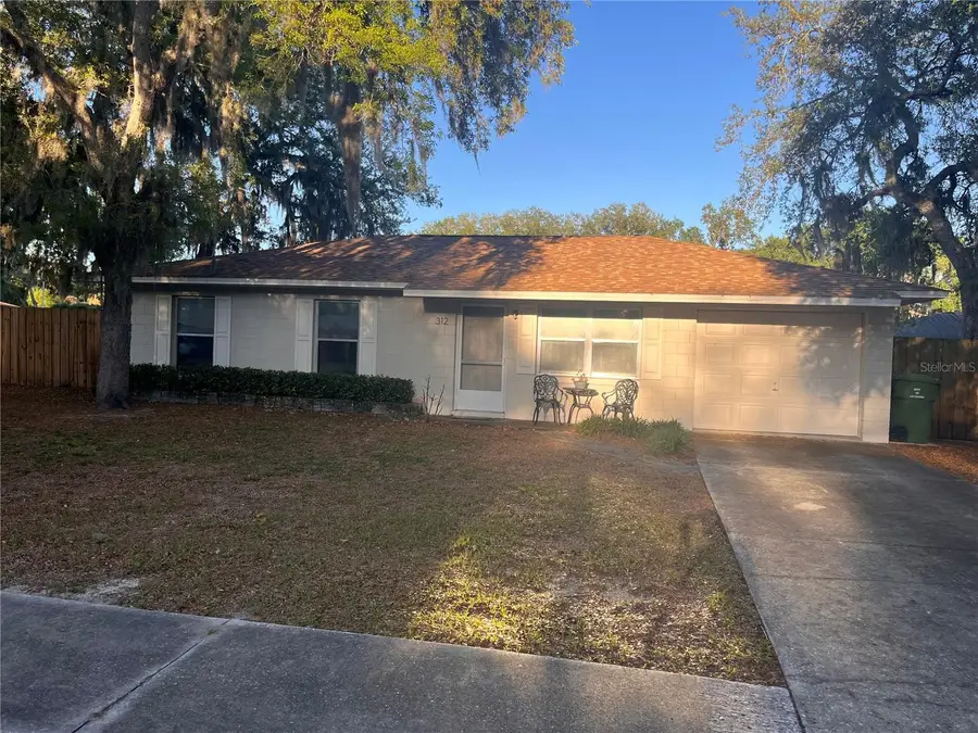 312 Deborah Avenue, Leesburg, FL 34748 - #2