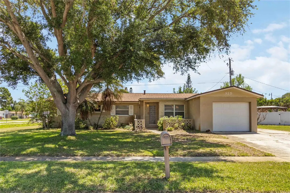 925 Garden Road, Merritt Island, FL 32952 - #1