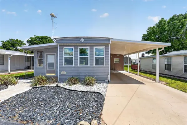 465 Marina Lane, TAVARES, FL 32778