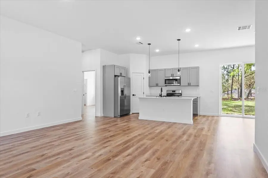 8677 N Circular Way, Citrus Springs, FL 34434 - #3