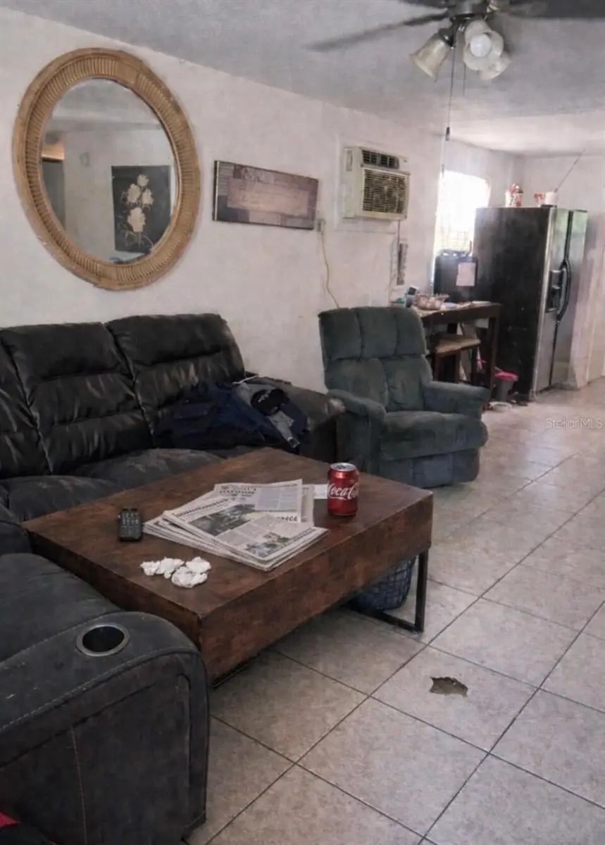 280 E 1st Street, Apopka, FL 32703 - #2