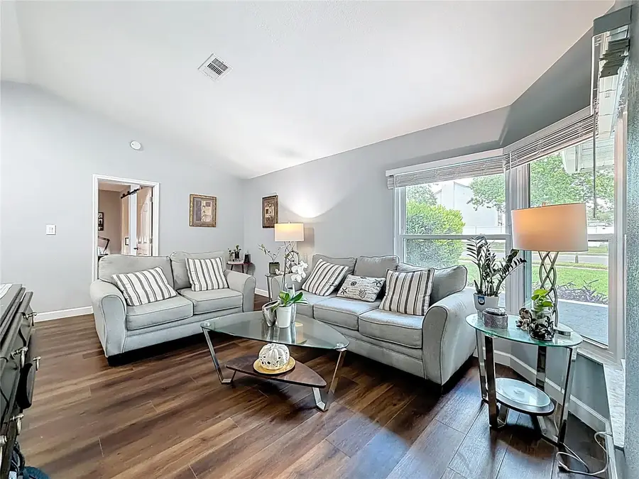 1092 W Riviera Boulevard, Oviedo, FL 32765 - #3