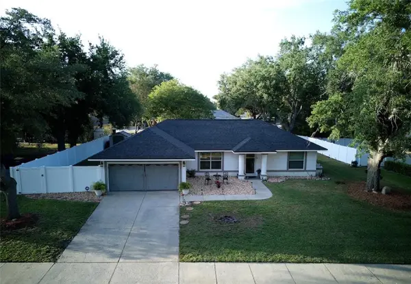 408 Raymond Street, MINNEOLA, FL 34715