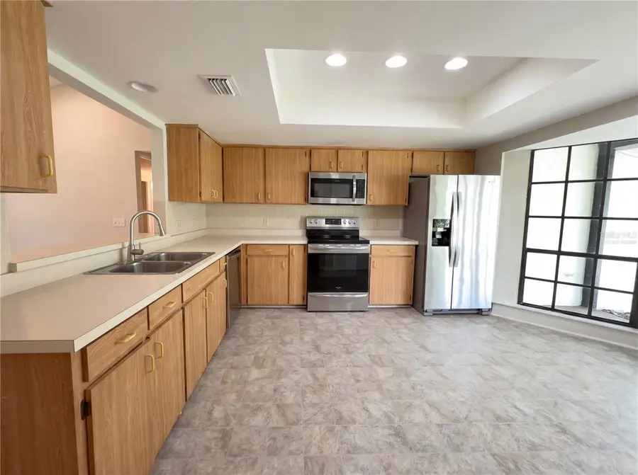 199 E Crest Avenue, Winter Garden, FL 34787 - #2