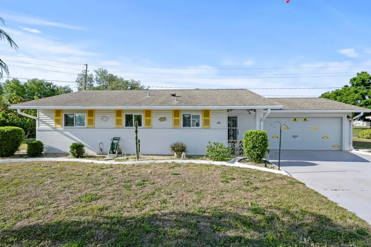 606 La Jolla Avenue, Sun City Center, FL 33573 - #1