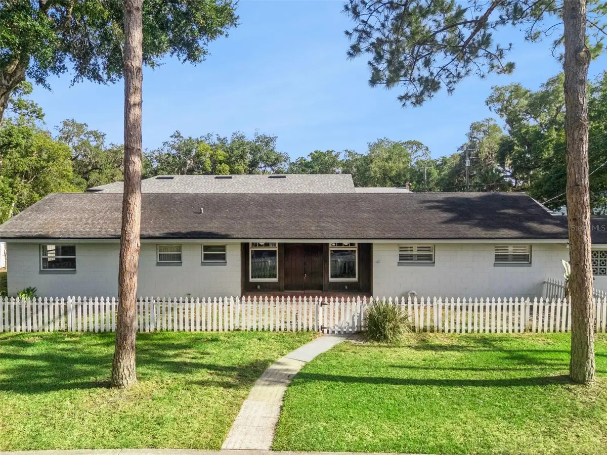 401 W 10th Street, Sanford, FL 32771 - #1