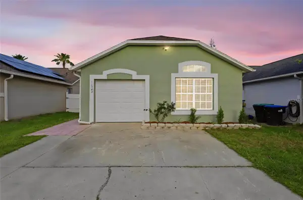 11525 Purple Lilac Circle, ORLANDO, FL 32837