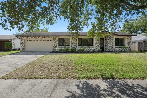 608 Wavecrest Drive, ORLANDO, FL 32807