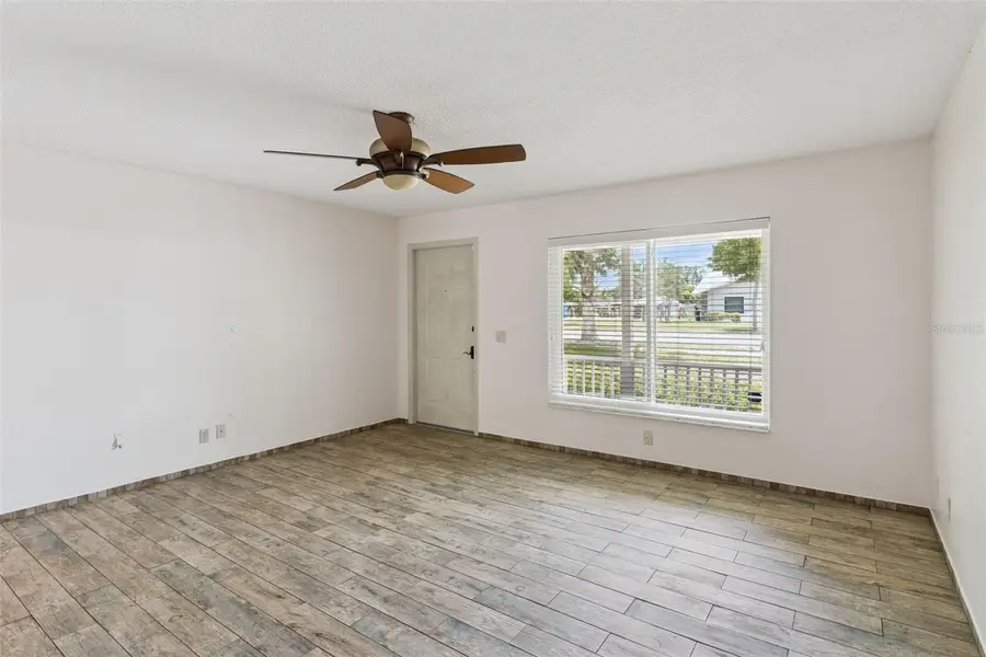 307 E Maple Street, Davenport, FL 33837 - #3