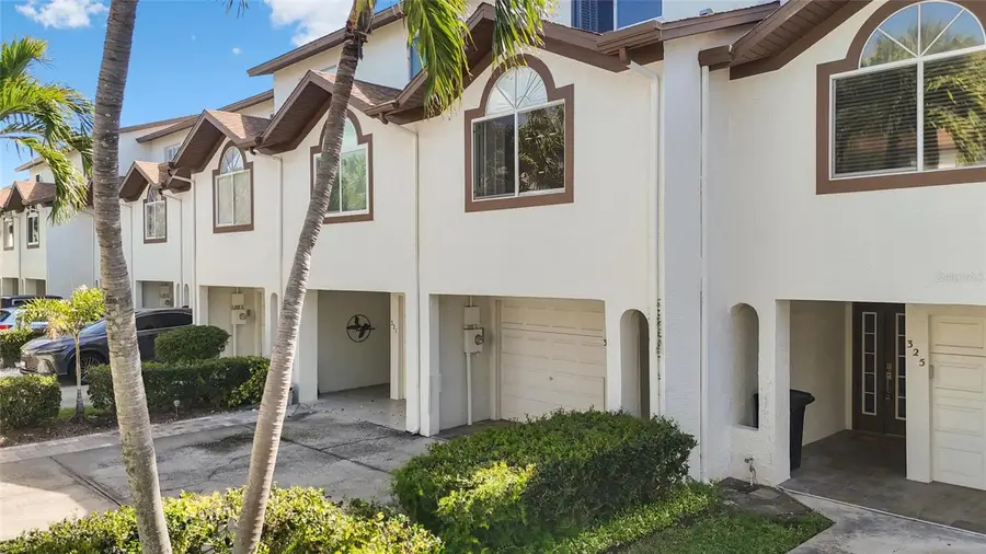 323 Madeira Circle, Saint Petersburg, FL 33715 - #3