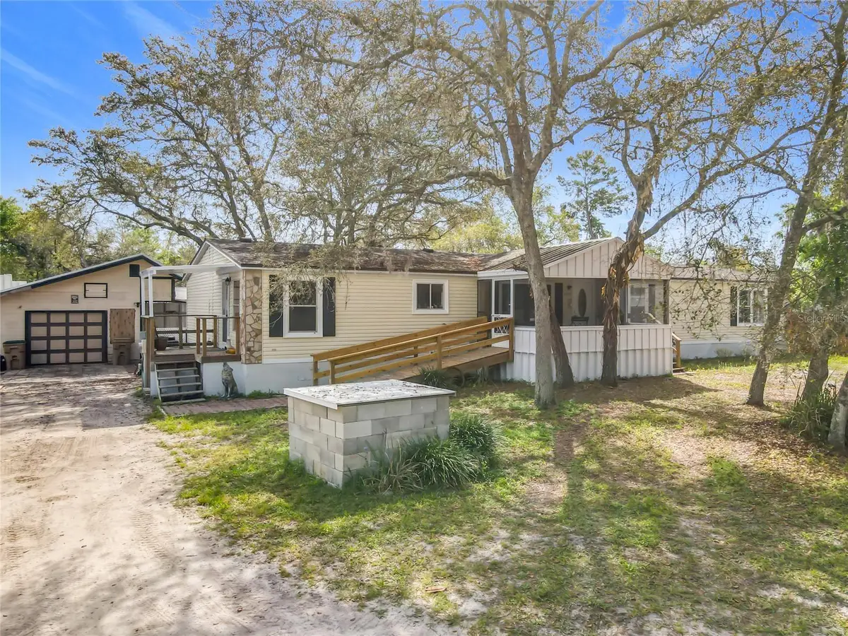 45750 Pine Street, Paisley, FL 32767 - #1