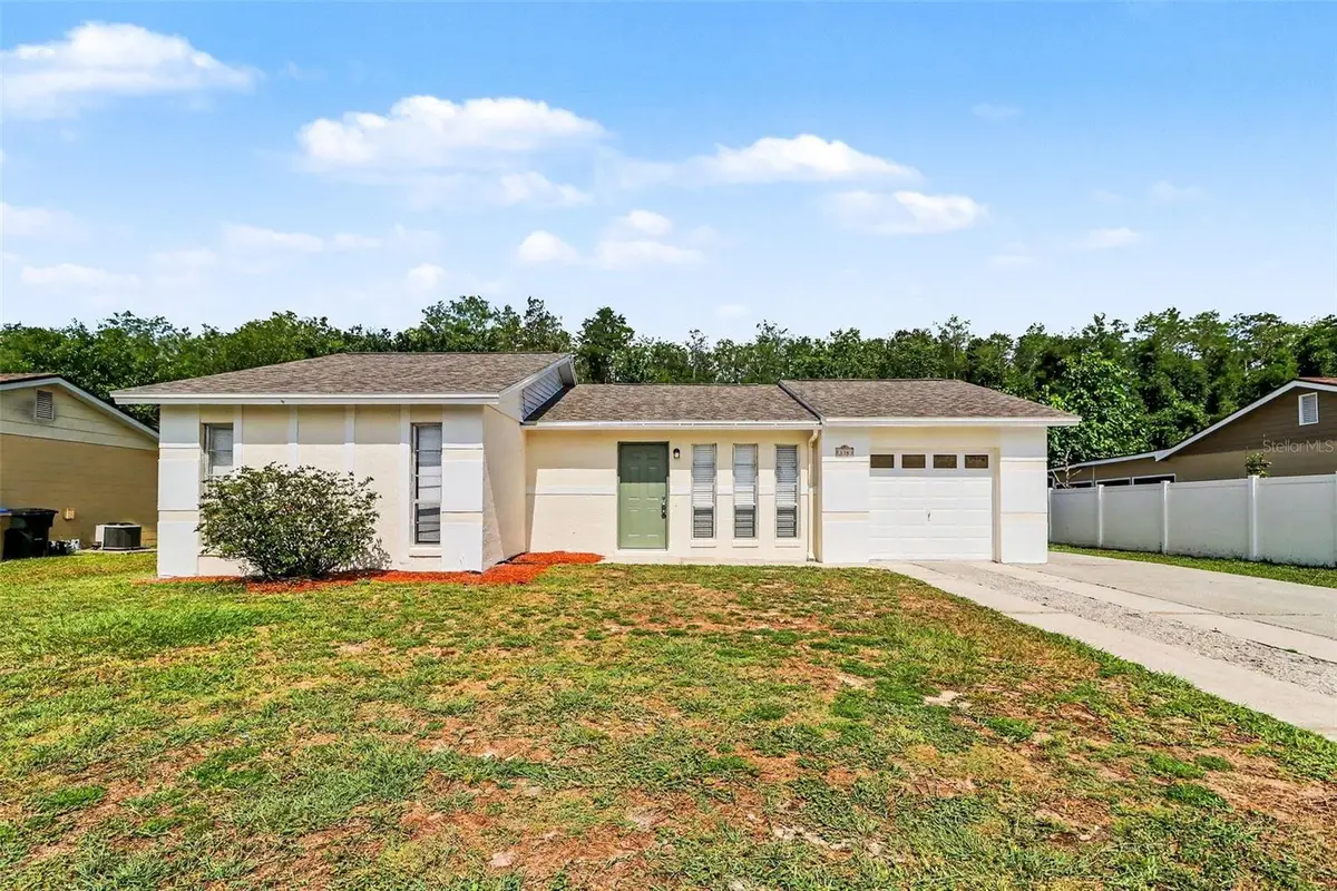 136 W Cedarwood Circle, Kissimmee, FL 34743 - #1