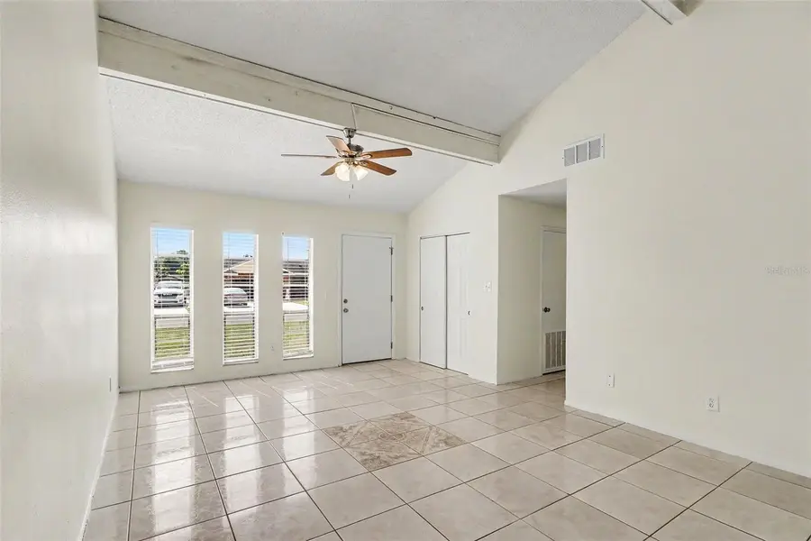 136 W Cedarwood Circle, Kissimmee, FL 34743 - #2