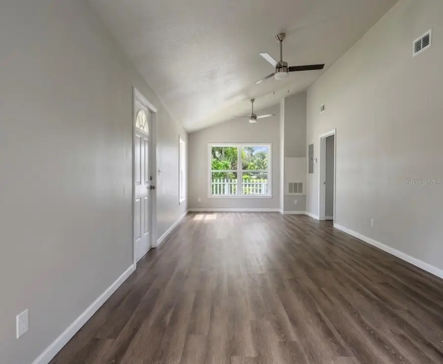 343 N Main Avenue, Groveland, FL 34736 - #2