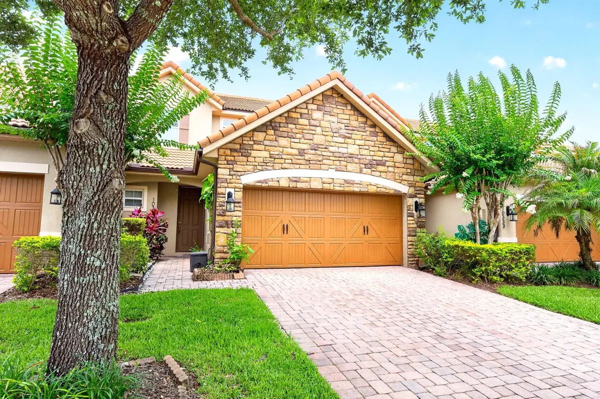 10329 Belfry Circle, Orlando, FL 32832 - #1