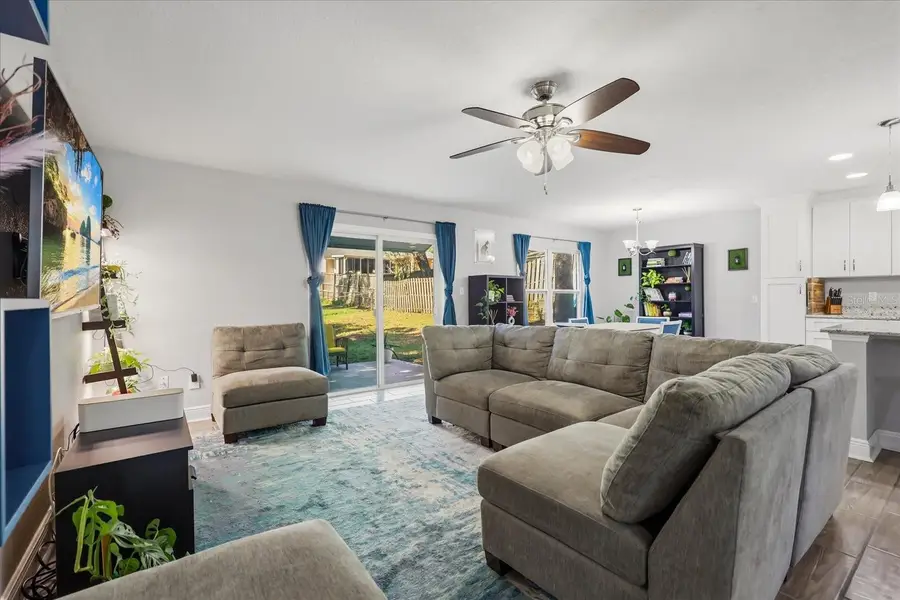 524 E Hillcrest Street, Altamonte Springs, FL 32701 - #3