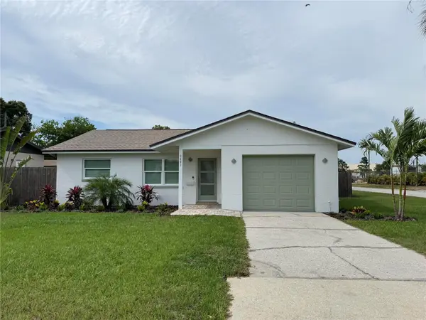 2401 16th Avenue N, ST PETERSBURG, FL 33713