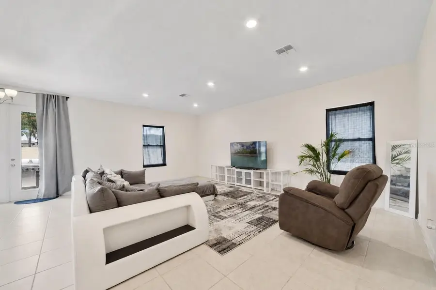9222 Waverly Walk Drive, Orlando, FL 32817 - #2