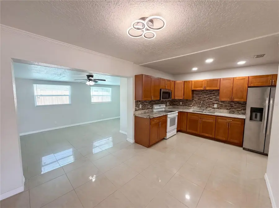15525 Bedford Circle E, Clearwater, FL 33764 - #2