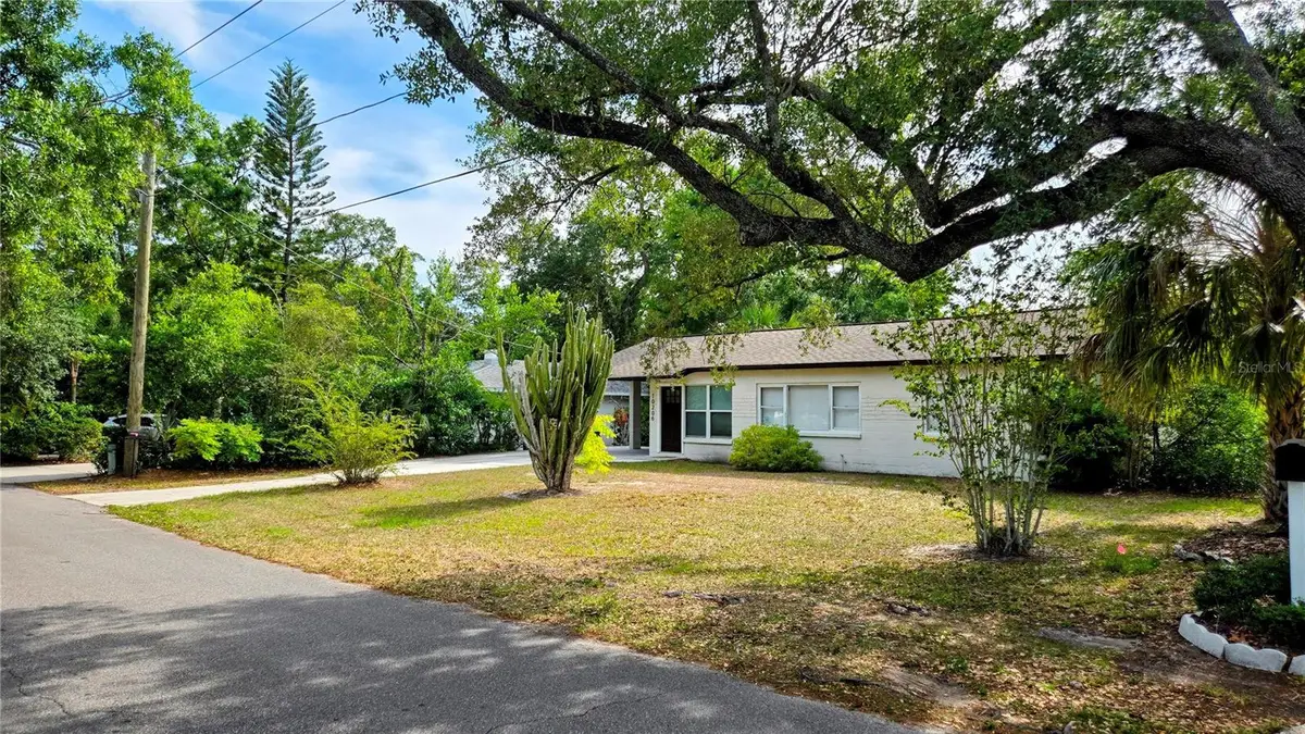 10206 N Oakleaf Avenue, Tampa, FL 33612 - #1