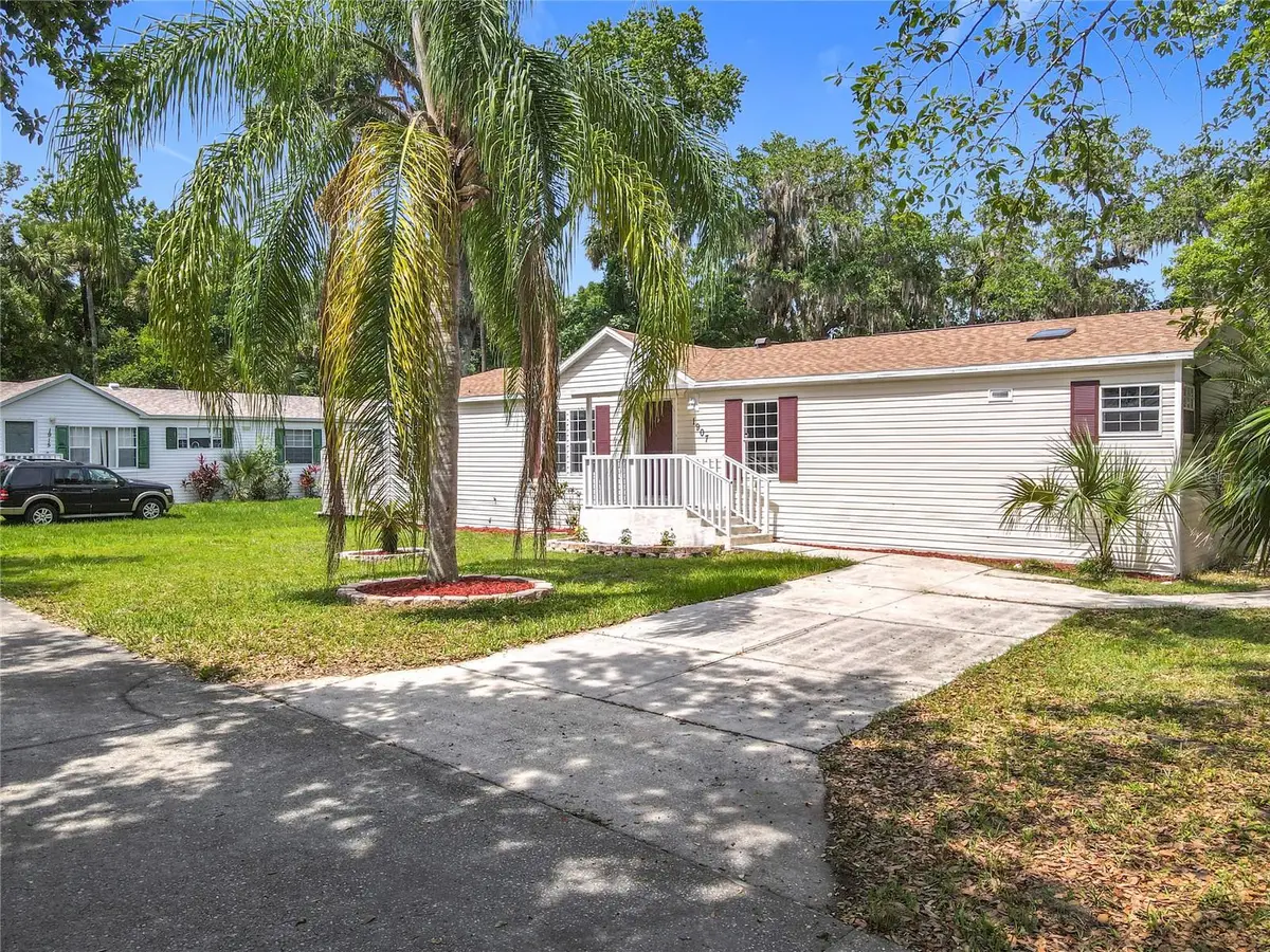 1907 Madre Street, New Smyrna Beach, FL 32168 - #1