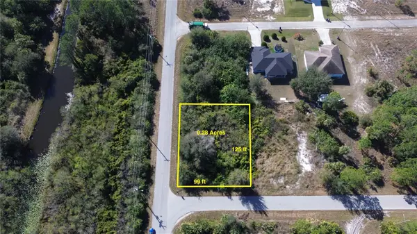 880 Gulf Lane, LEHIGH ACRES, FL 33974