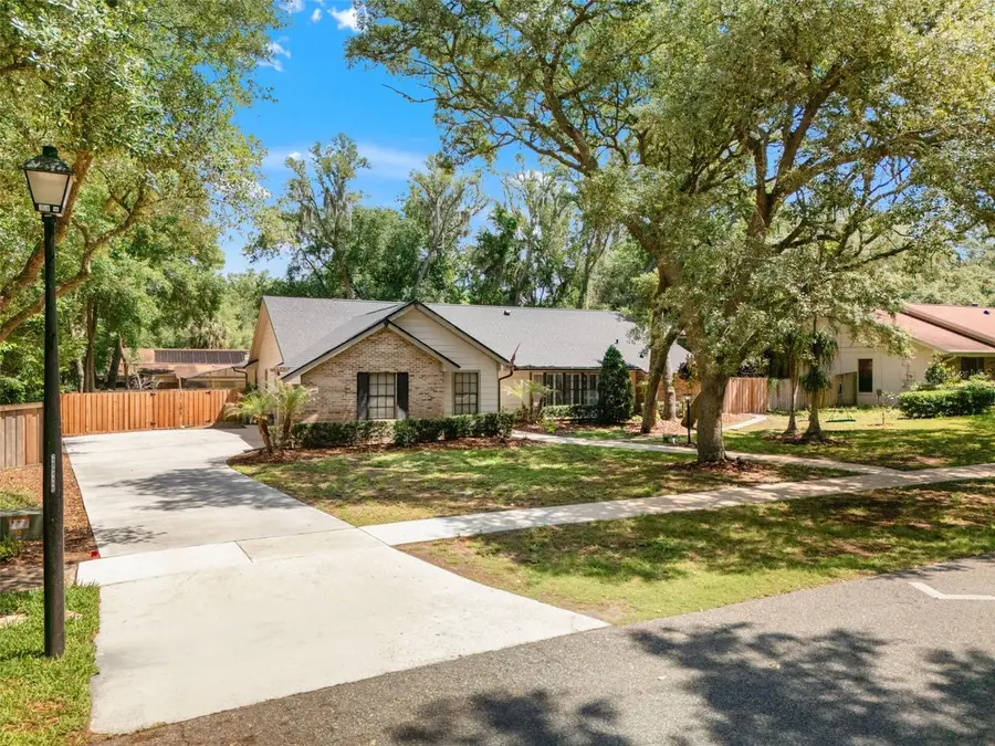 2221 Bluff Oak Street, Apopka, FL 32712 - #3