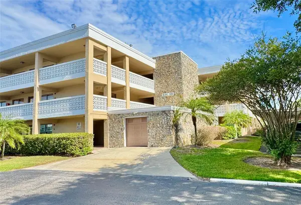 5080 Locust Street Ne #219, ST PETERSBURG, FL 33703