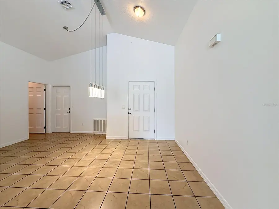 127 Stewart Lake Loop, Groveland, FL 34736 - #2