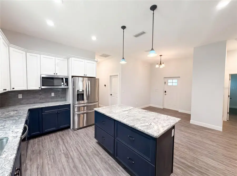 2700 Westside Drive, Leesburg, FL 34748 - #2