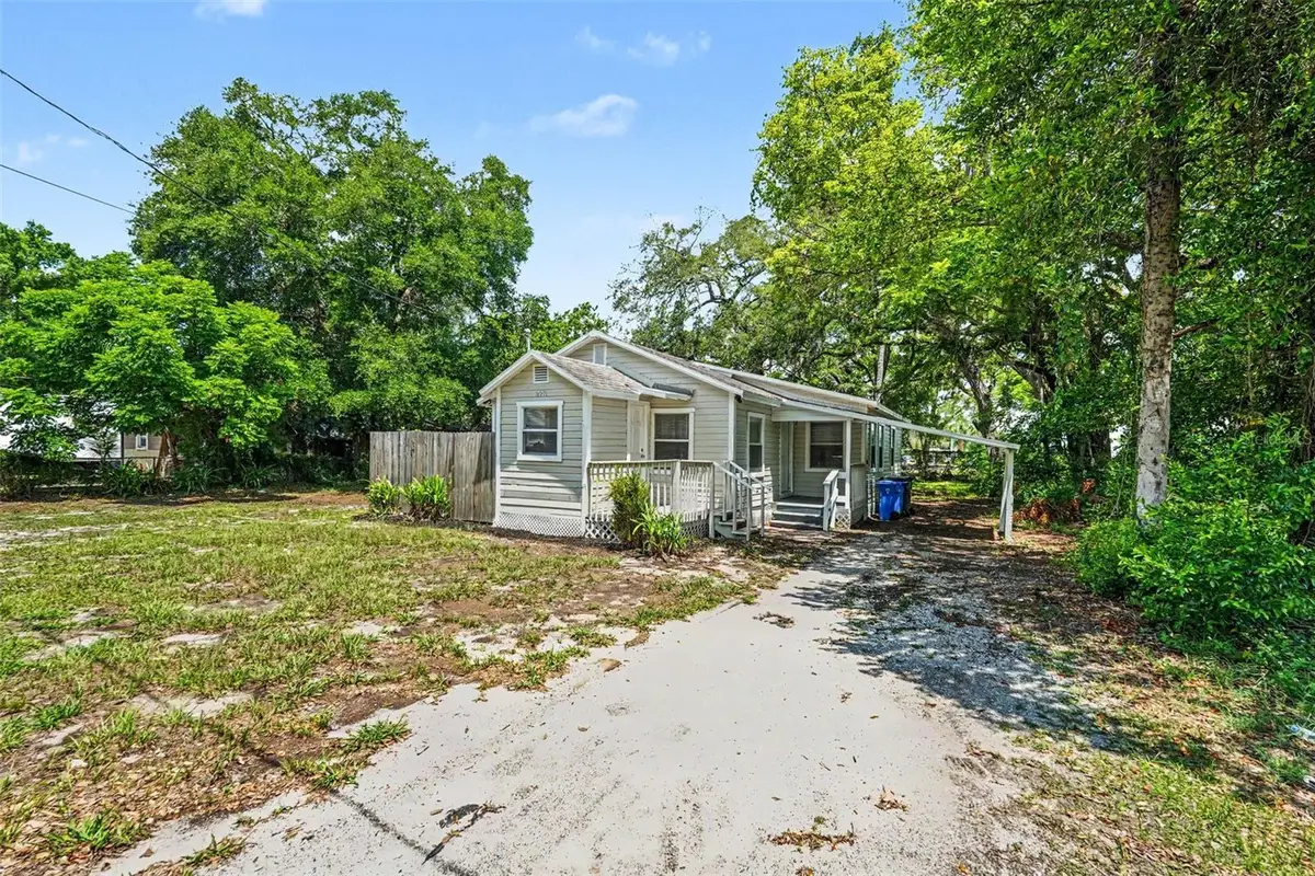 828 E 145th Avenue, Tampa, FL 33613 - #1