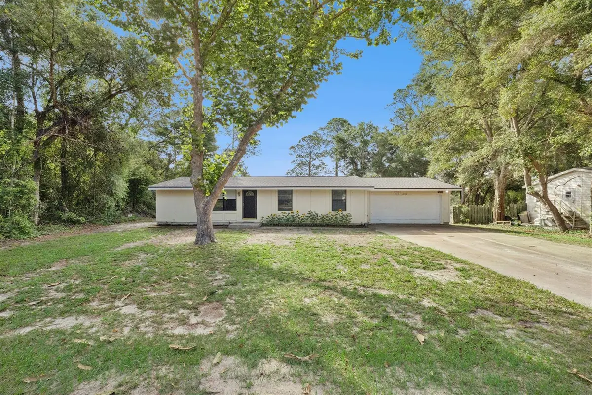 42146 Pine Valley Drive, Paisley, FL 32767 - #1
