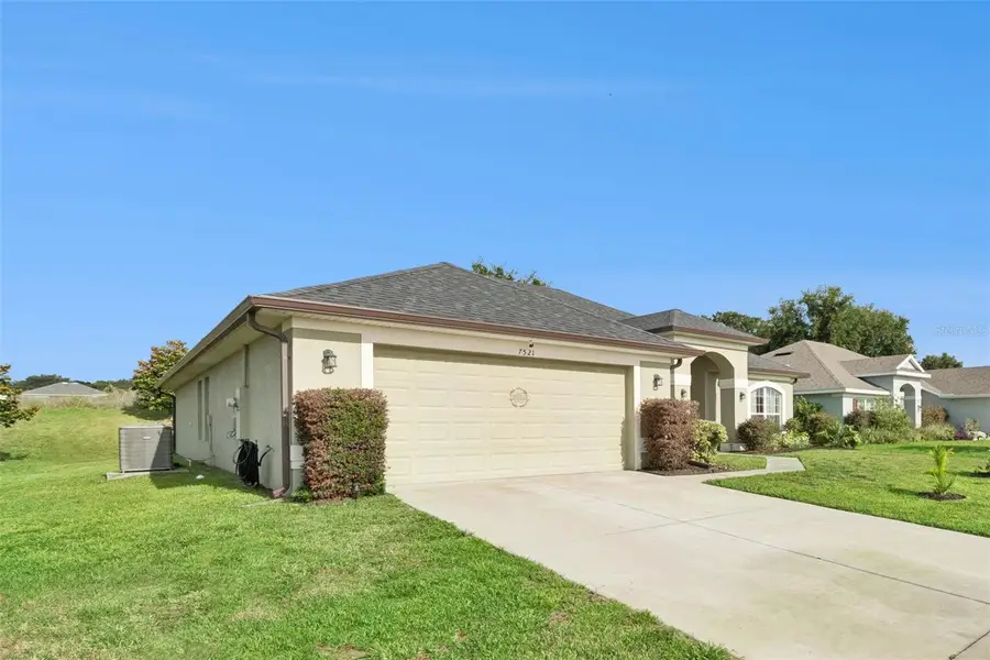 7521 Sloewood Drive, Leesburg, FL 34748 - #2