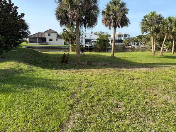 128 Seaside Point, FLAGLER BEACH, FL 32136