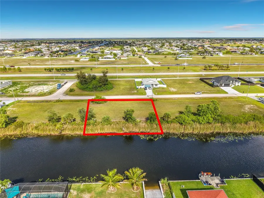 407 NW 31st Place, Cape Coral, FL 33993 - #3