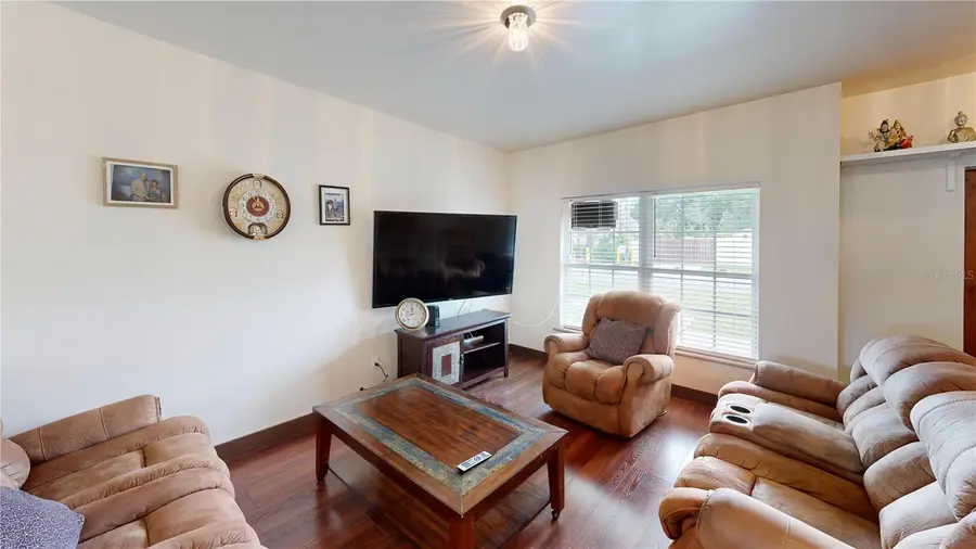 402 E Maple Street, Winter Garden, FL 34787 - #3