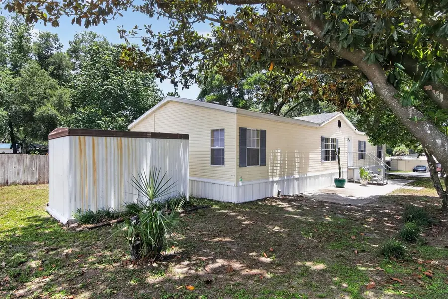 102 Third Street, Lady Lake, FL 32159 - #3