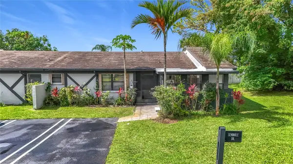 55 Seminole Drive, ROYAL PALM BEACH, FL 33411