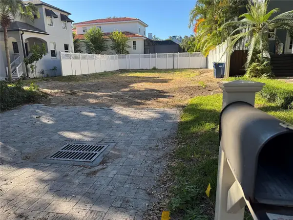 2705 W Bay Avenue, TAMPA, FL 33611