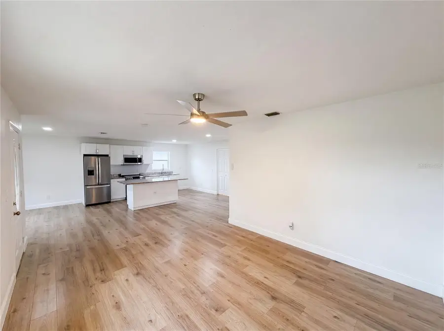 845 40th Avenue S, Saint Petersburg, FL 33705 - #3