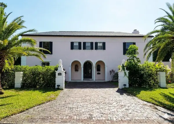 411 72nd Street S, ST PETERSBURG, FL 33707