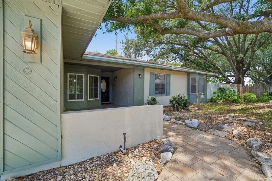 222 Lakeview Drive, Auburndale, FL 33823 - #2