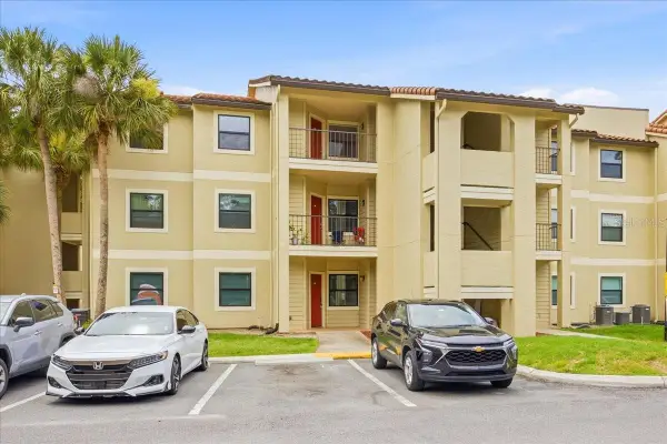3028 Parkway Boulevard #301, KISSIMMEE, FL 34747