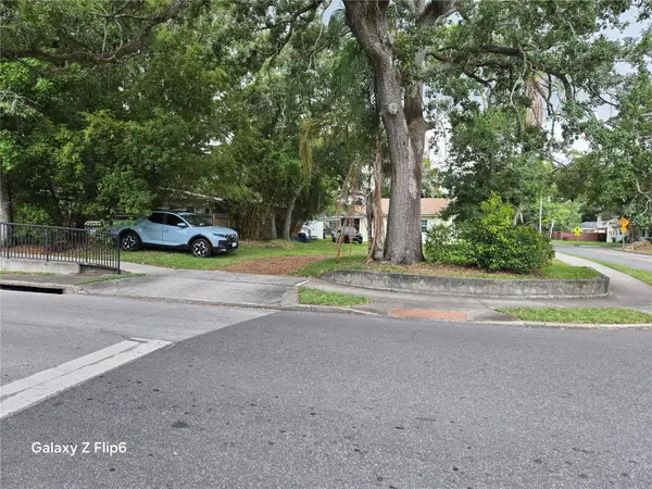 Helen Avenue, ORLANDO, FL 32804