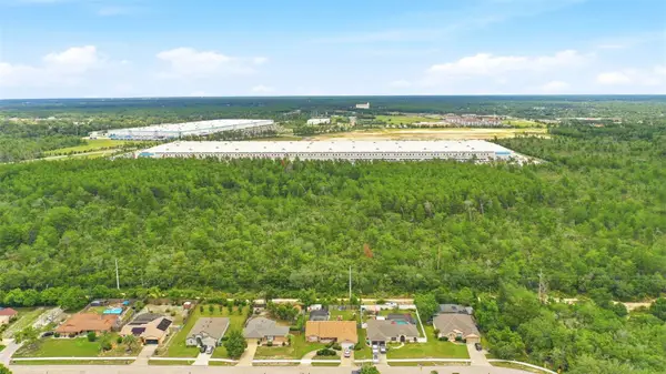 Wolverine (paper) Avenue, DELTONA, FL 32725