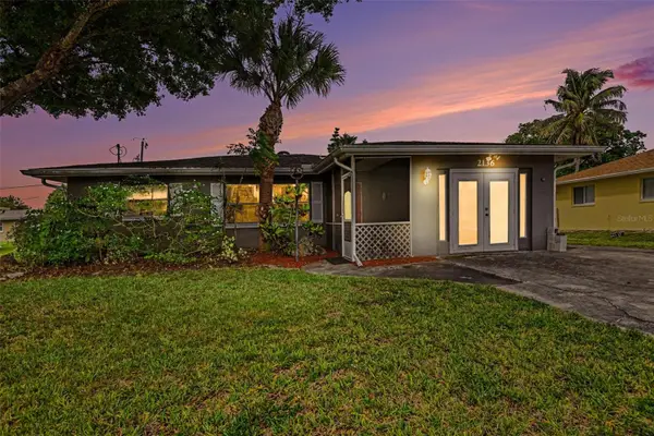2136 Flora Avenue, FORT MYERS, FL 33907