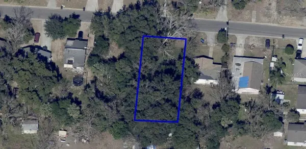 12 W Ella J Gilmore Street, APOPKA, FL 32703