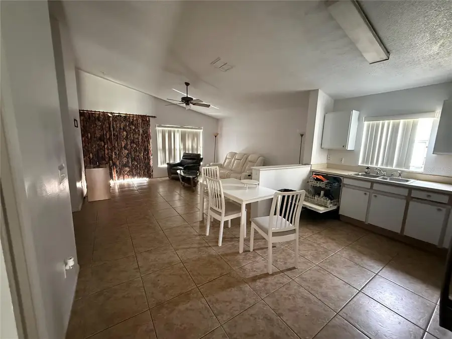 521 Castlemain Circle, Davenport, FL 33897 - #3
